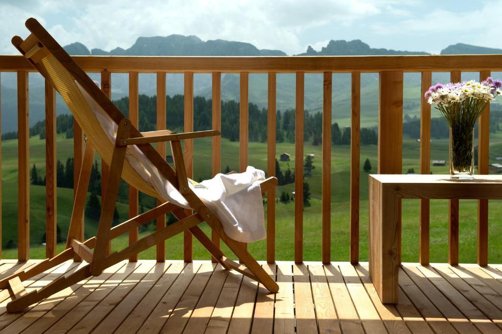 Sporthotel Sonne Alpe Di Siusi Exterior photo